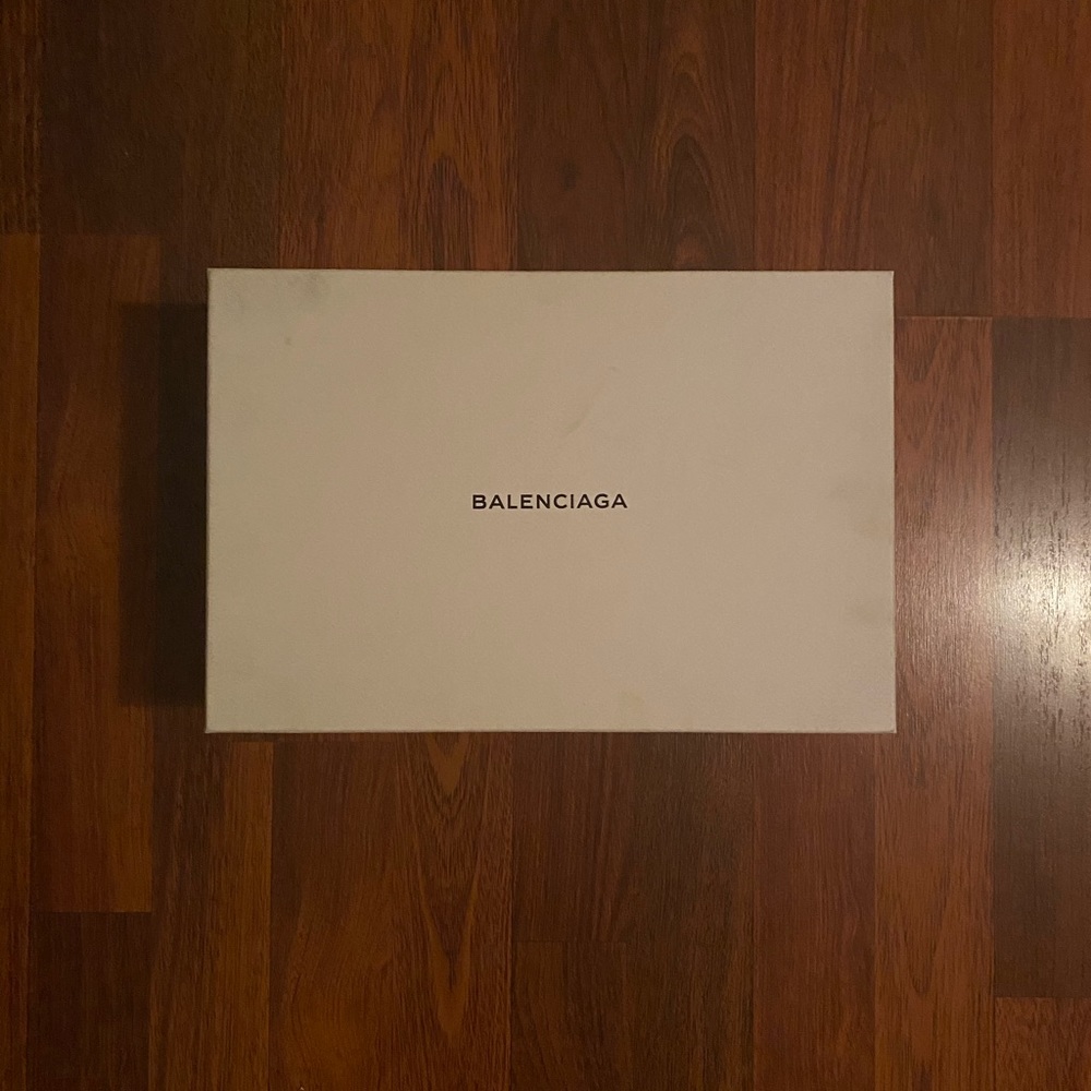 Balenciaga Men’s Leather Sneakers - Picture 2 of 13
